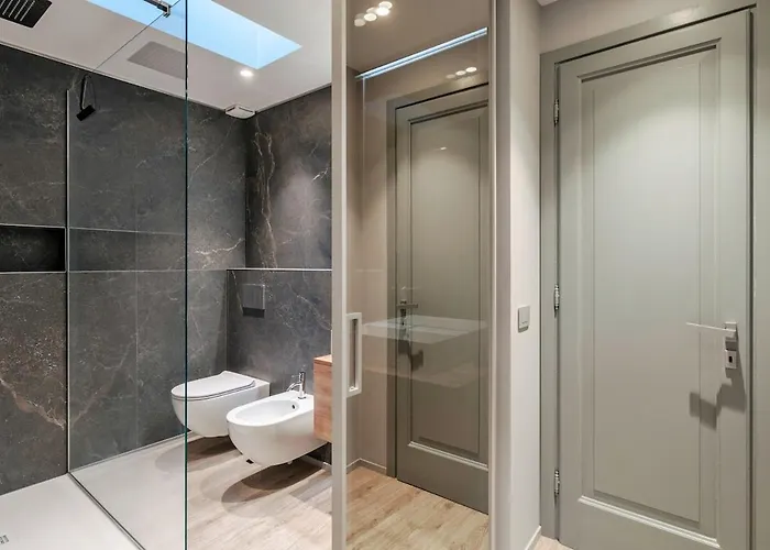 Host4u - Beautiful 56 In Center Piazzale Arnaldo Appartement *