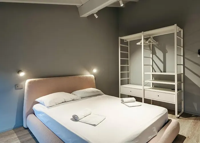 Appartement Host4u - Beautiful 56 In Center Piazzale Arnaldo *