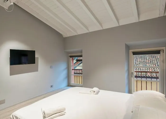 Host4u - Beautiful 56 In Center Piazzale Arnaldo Appartement *